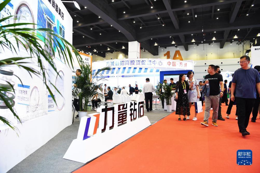 白菜pt游戏免费送彩金
